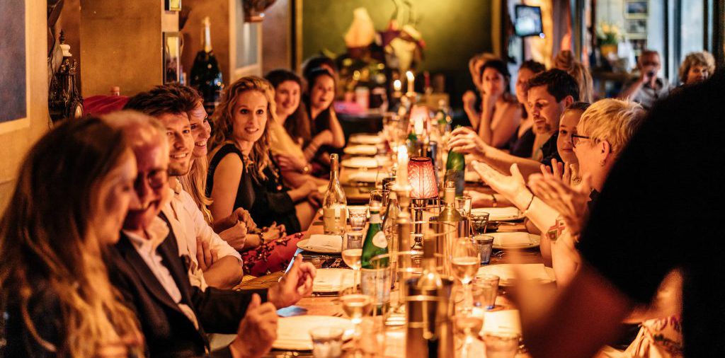 define target group for restaurant