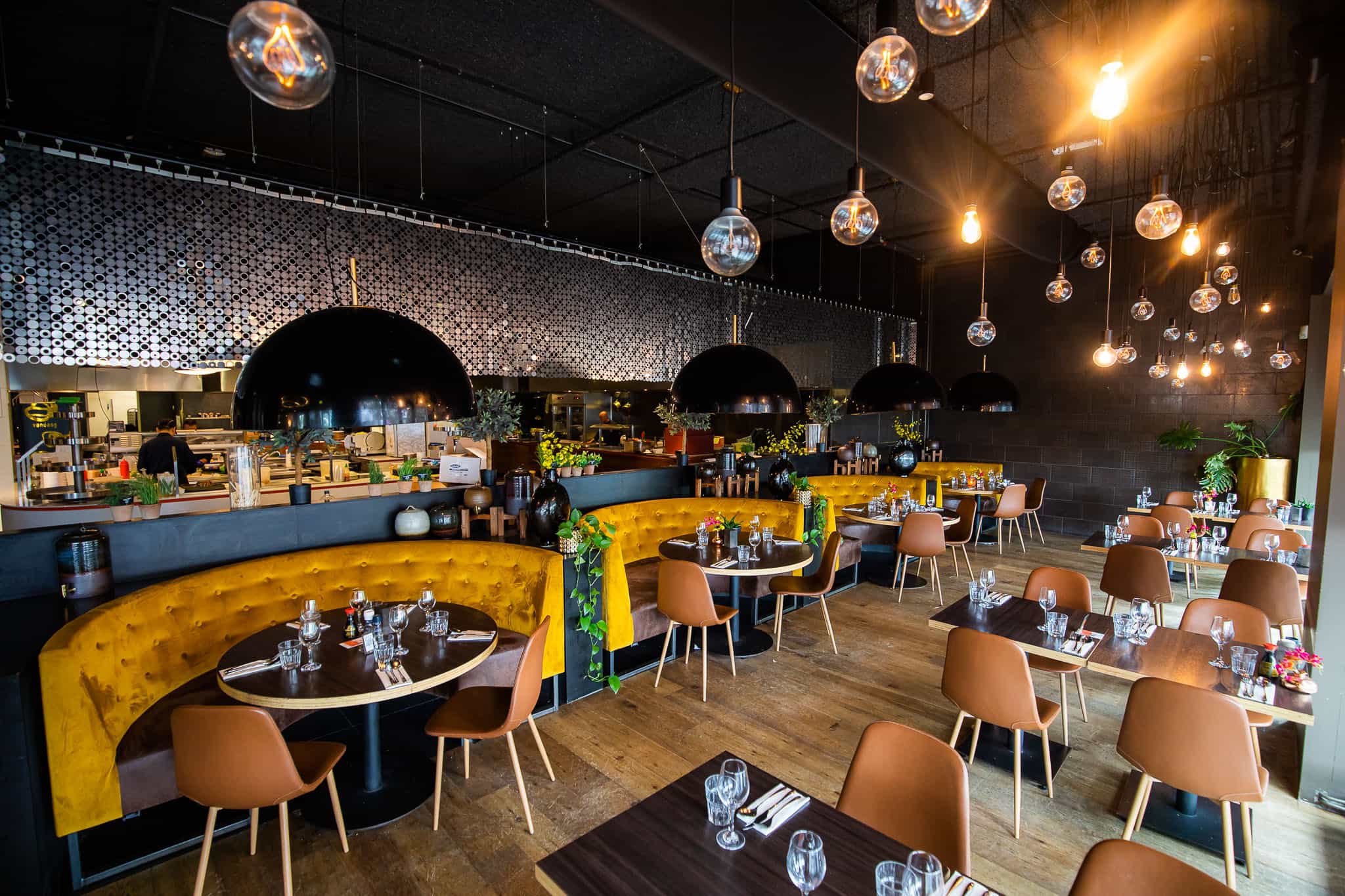 restaurant-today-side-view